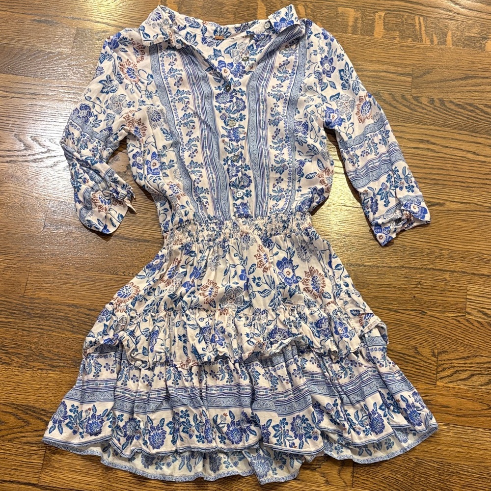 Free People Floral Tiered Smocked Waist tiered mini Dress, blue Cream, xS